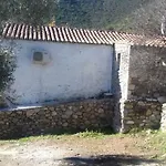 Small Hause With Swimming Pool *