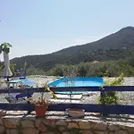 Small Hause With Swimming Pool Semesterbostad *