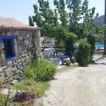 Semesterbostad Small Hause With Swimming Pool