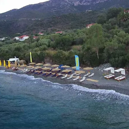 Small Hause With Swimming Pool
