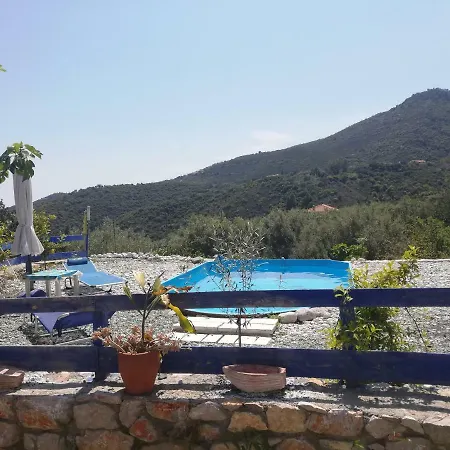 Small Hause With Swimming Pool Ferienhaus *