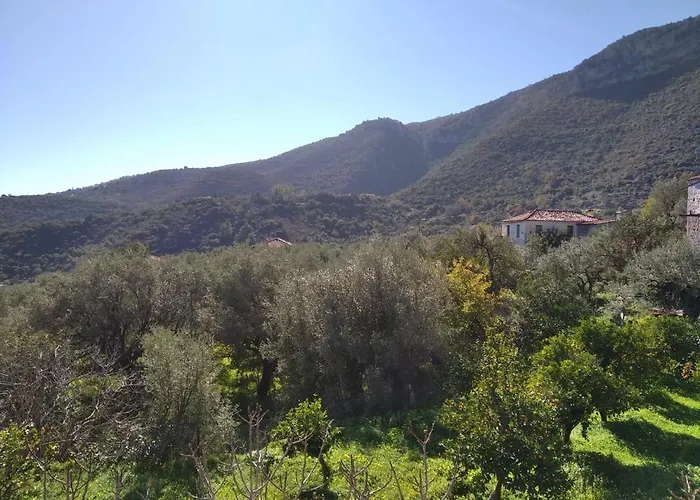Tatil Evi Small Hause With Swimming Pool Leonídion